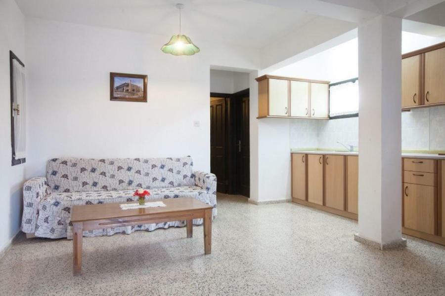 Selenias Balci Plaza Hotel And Balci Plaza Guest Bungalows Karpaz Peninsula المظهر الخارجي الصورة