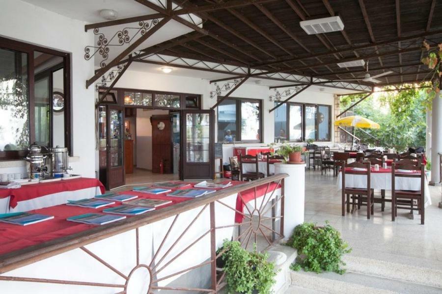 Selenias Balci Plaza Hotel And Balci Plaza Guest Bungalows Karpaz Peninsula المظهر الخارجي الصورة